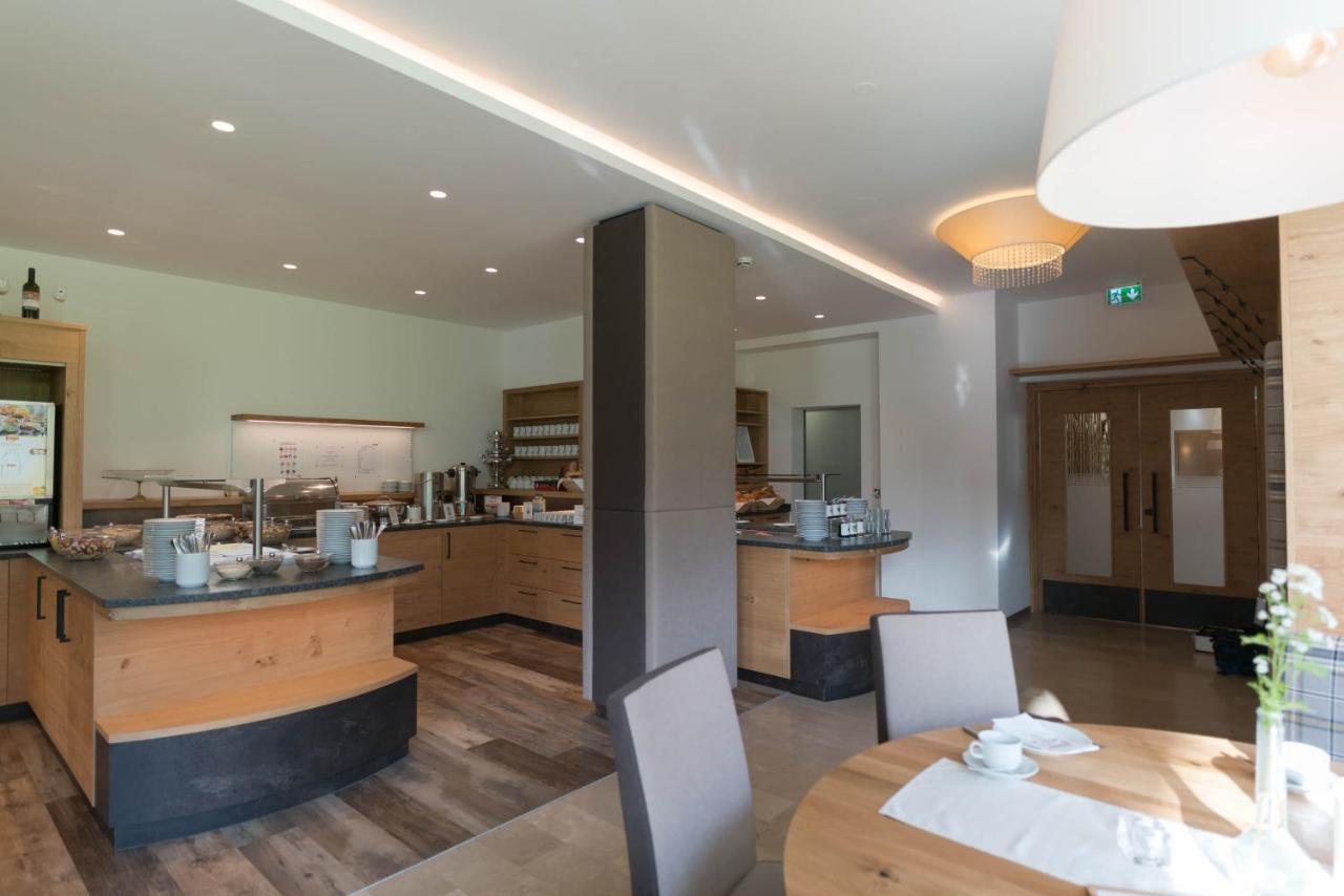 Aktivhotel Pehab Ramsau am Dachstein Bagian luar foto